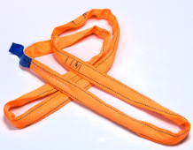 Flexible lifting strap